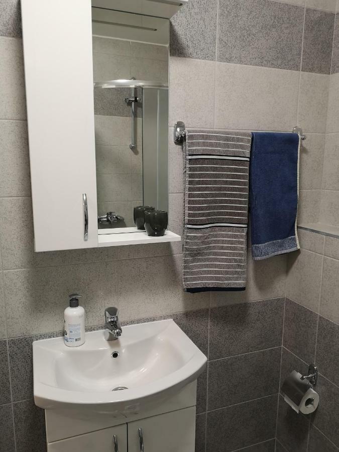 Lukavica Apartman Gaga מראה חיצוני תמונה